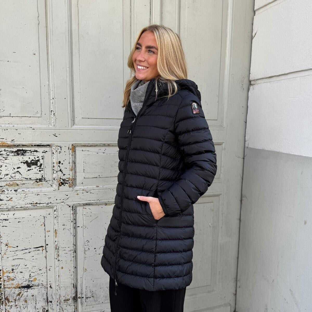 Meredith Black - Maat S t/m XL