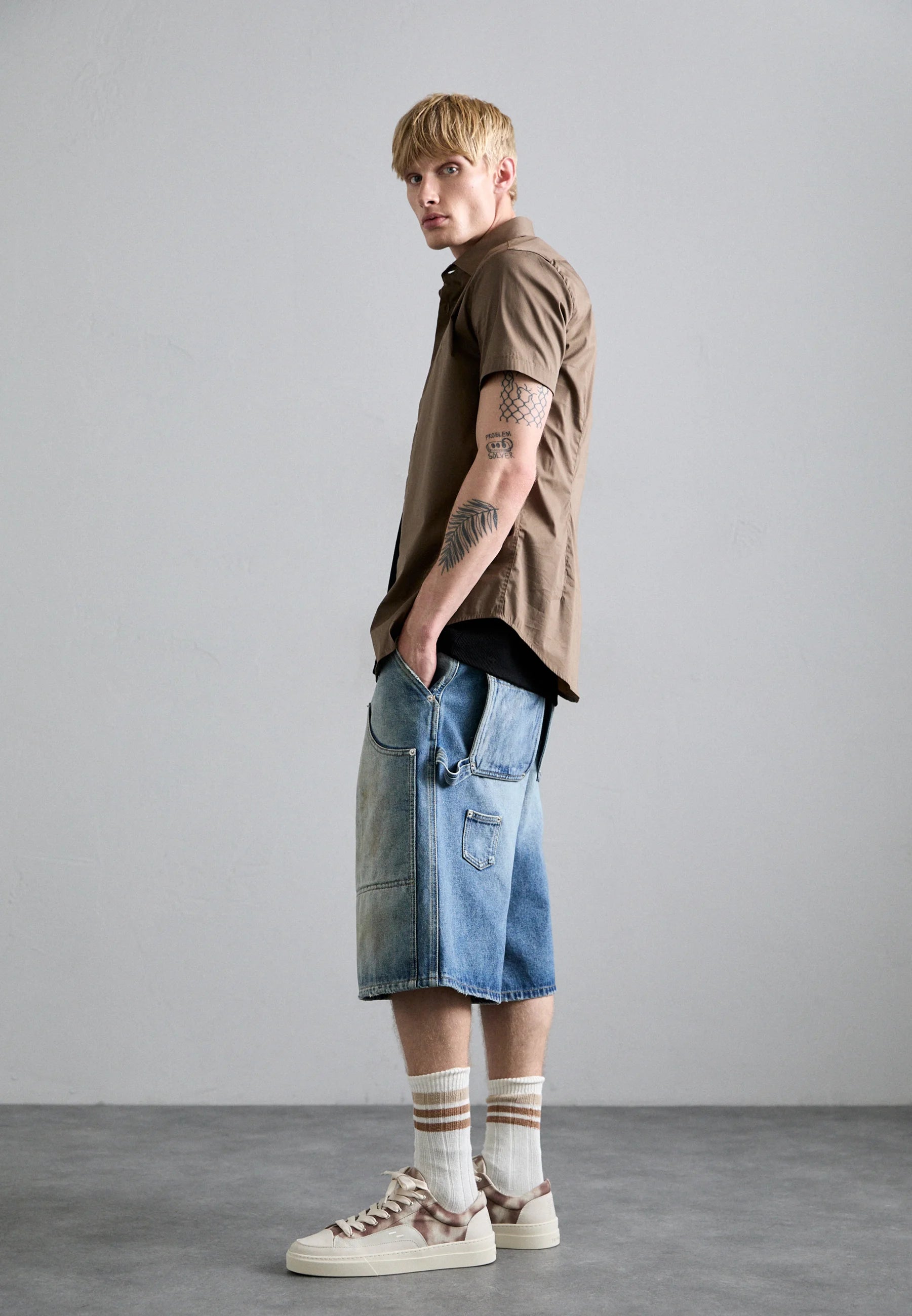 Taupe